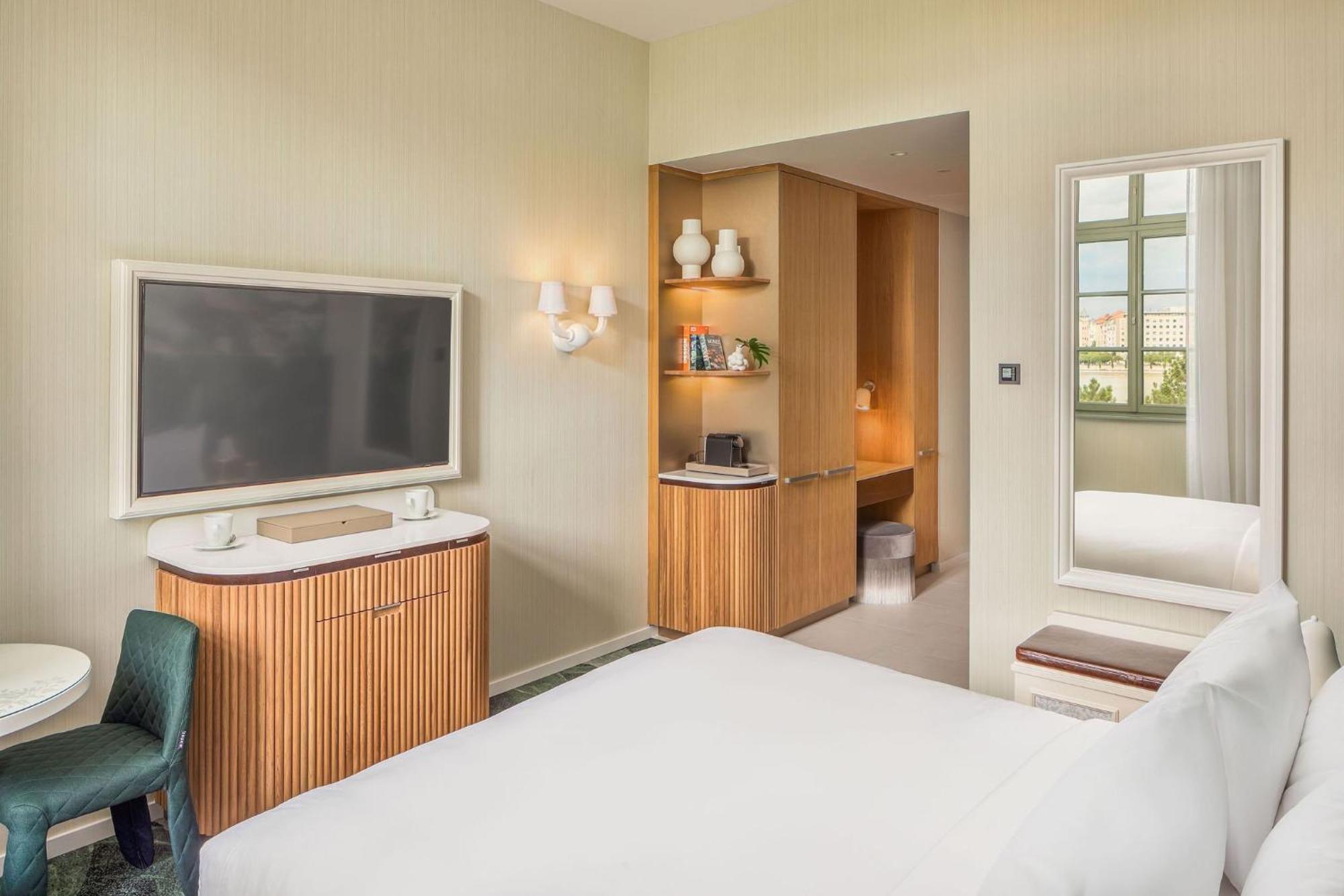 Hotel Kimpton Bem By Ihg 5*